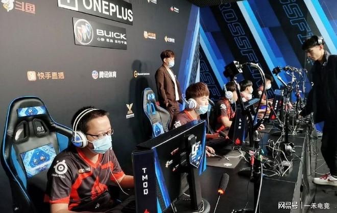 通过多线作 通过多线作