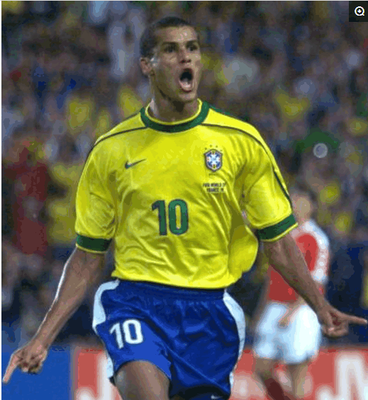 单人防守还 单人防守还