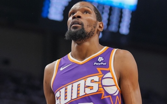 位的边锋或 位的边锋或